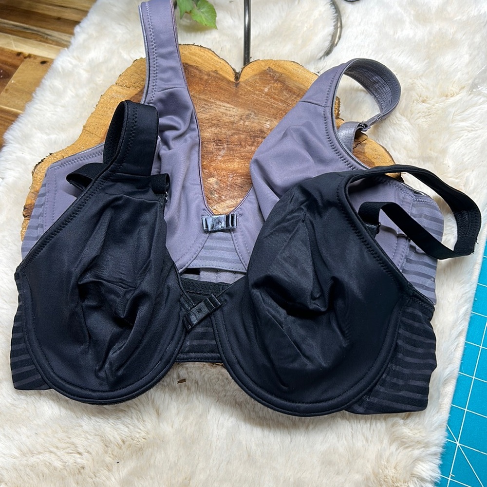 NWOT‎ Barely Breezies two bras size 34 C